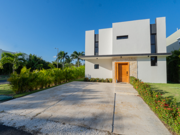 Hermosa villa en Garden Village